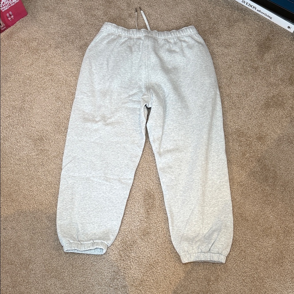 Lululemon Scuba Oversized Joggers (Short) - Picture 3 of 4